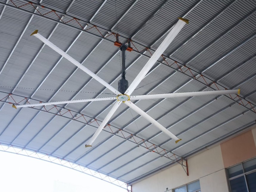 工業(yè)吊扇：工業(yè)大型吊扇有什么降溫通風(fēng)效果？-佛山淼森環(huán)保